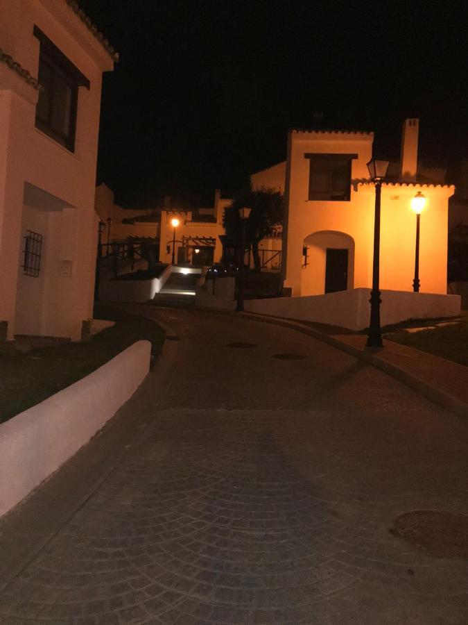 Villa Sierra El Retiro Sevilla Exterior foto